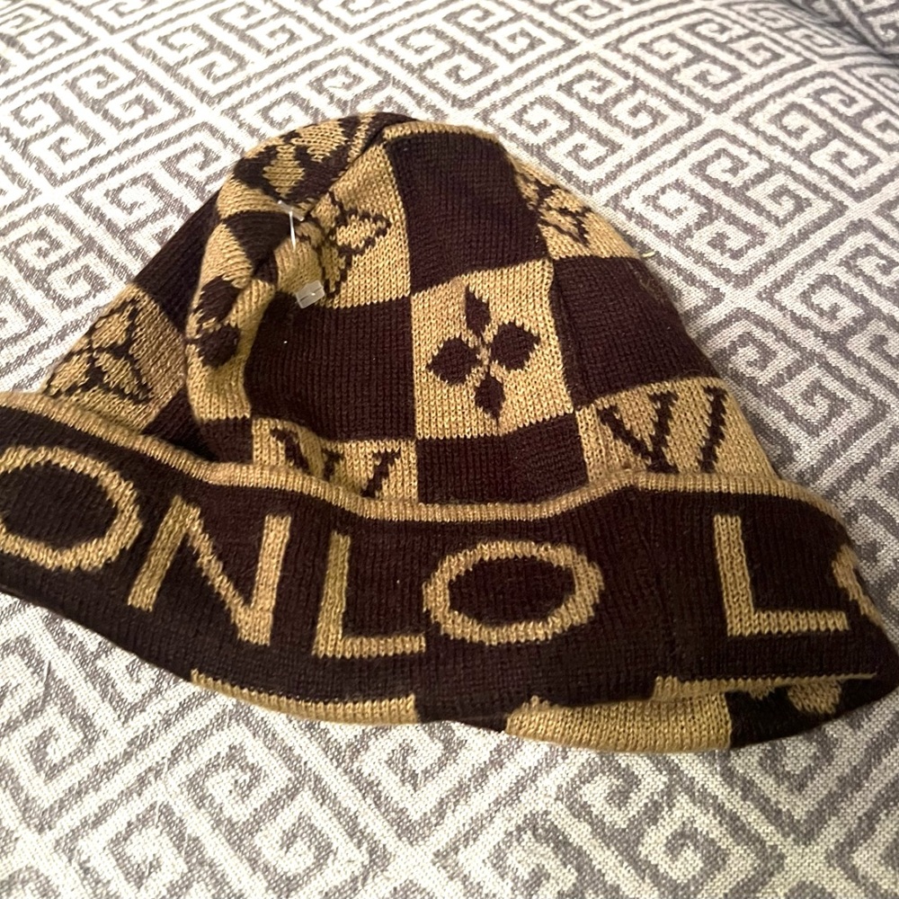 Louis Vuitton Monogram Checkered Beanie in Brown and Tan - Picture 6 of 6
